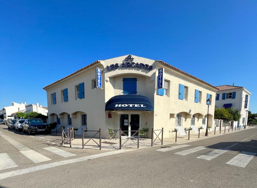 Hôtel Les Arcades 5, rue Paul Hermann, 13460 Les Saintes-Maries-de-la-Mer