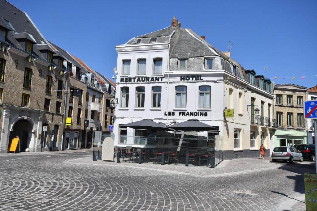 Hôtel Les Frangins 5 Rue Carnot, 62500 Saint-Omer