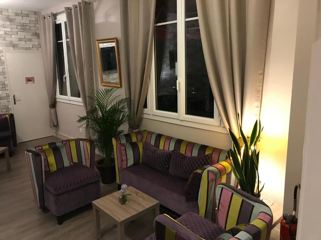 Hôtel HÔTEL LES IRIS 8-10, RUE GEORGES CLEMENCEAU 27700 Les Andelys