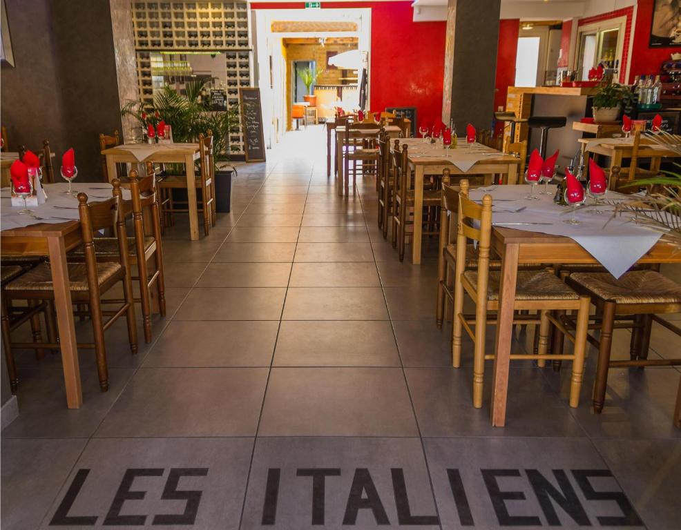 Hôtel Les Italiens 236 avenue de la Republique, 40600 Biscarrosse