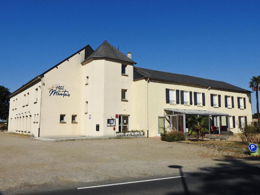 Hotel Les Montois 19 Lieu dit Le Pommeray, 50220 Céaux