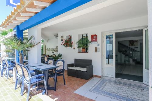 Hotel Les Palmiers En Camargue