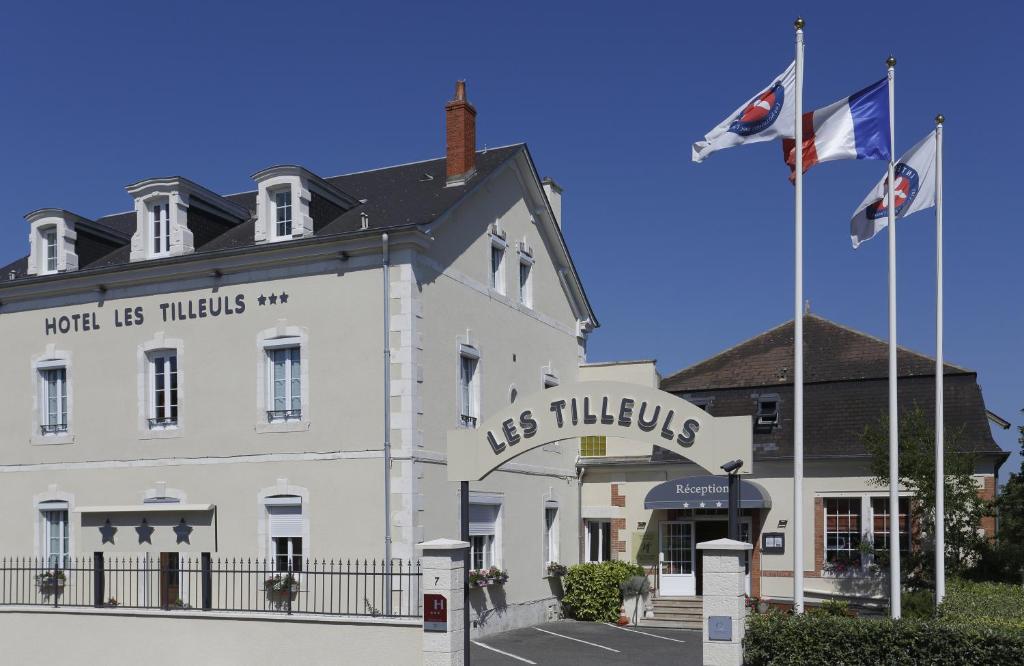 Hôtel Les Tilleuls, Bourges 7 place de la Pyrotechnie, 18000 Bourges