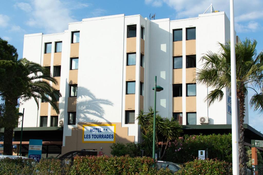 Hotel les Tourrades Chemin de la Bastide Rouge / Avenue Saint Exupéry, 06150 Cannes