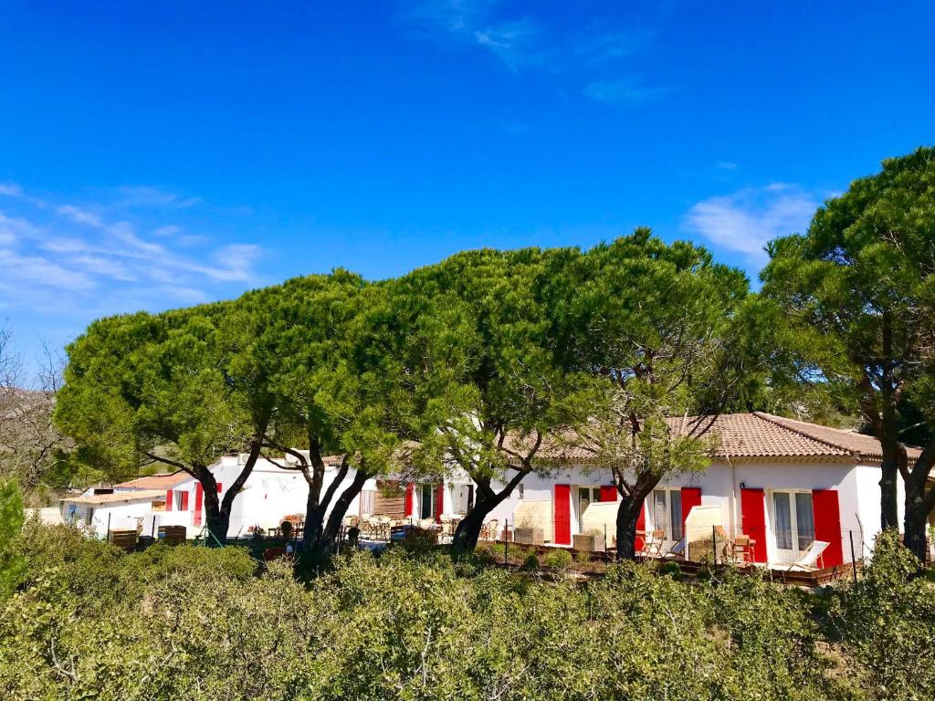 HôTEL LES VOLETS ROUGES - CASSIS S/N Route De La Gineste, 13260 Cassis