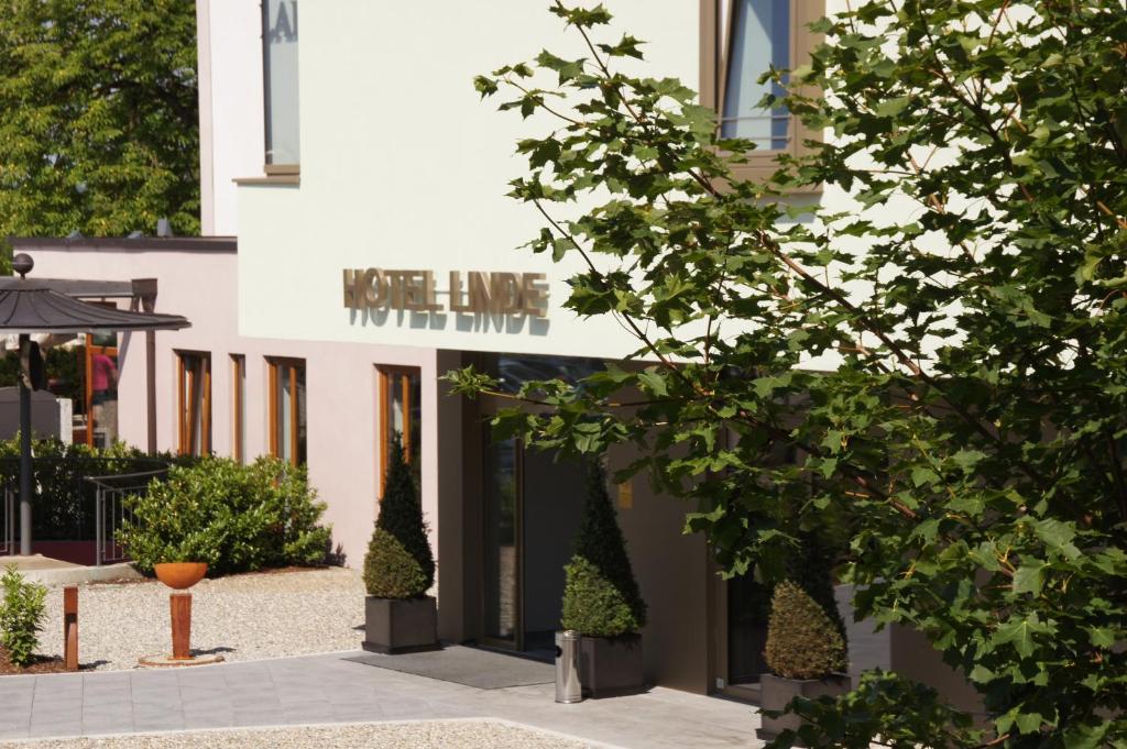 Hôtel Hotel Linde Hauptstraße 2 89312 Guntzbourg