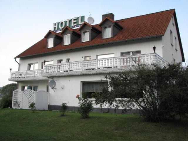 Hotel Linden Lange Strasse 23, 34593 Knüllwald