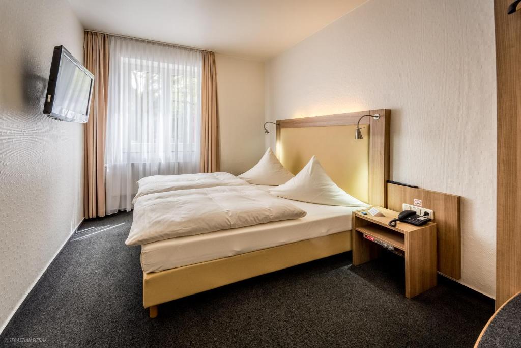 Hotel Lousberg Saarstraße 108, 52062 Aix-la-Chapelle