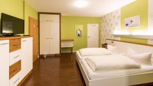 Hôtel Hotel Luisen Mühle Luisenmühler Weg 1 34454 Mengeringhausen Hesse
