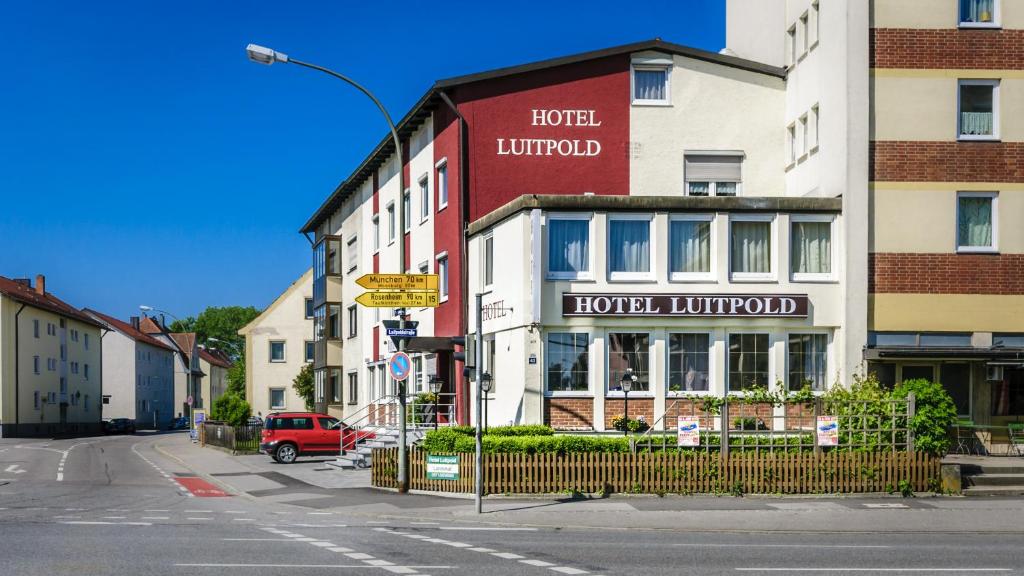 Hotel Luitpold Luitpoldstrasse 43, 84034 Landshut