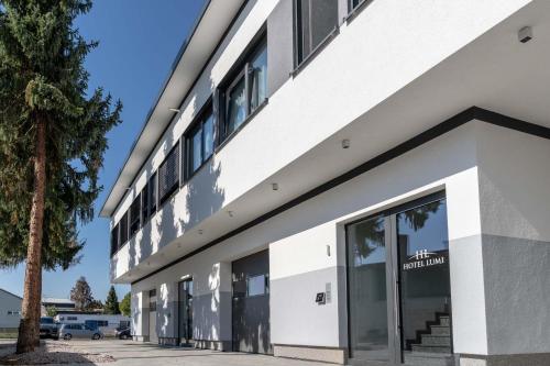 Hotel Lumi