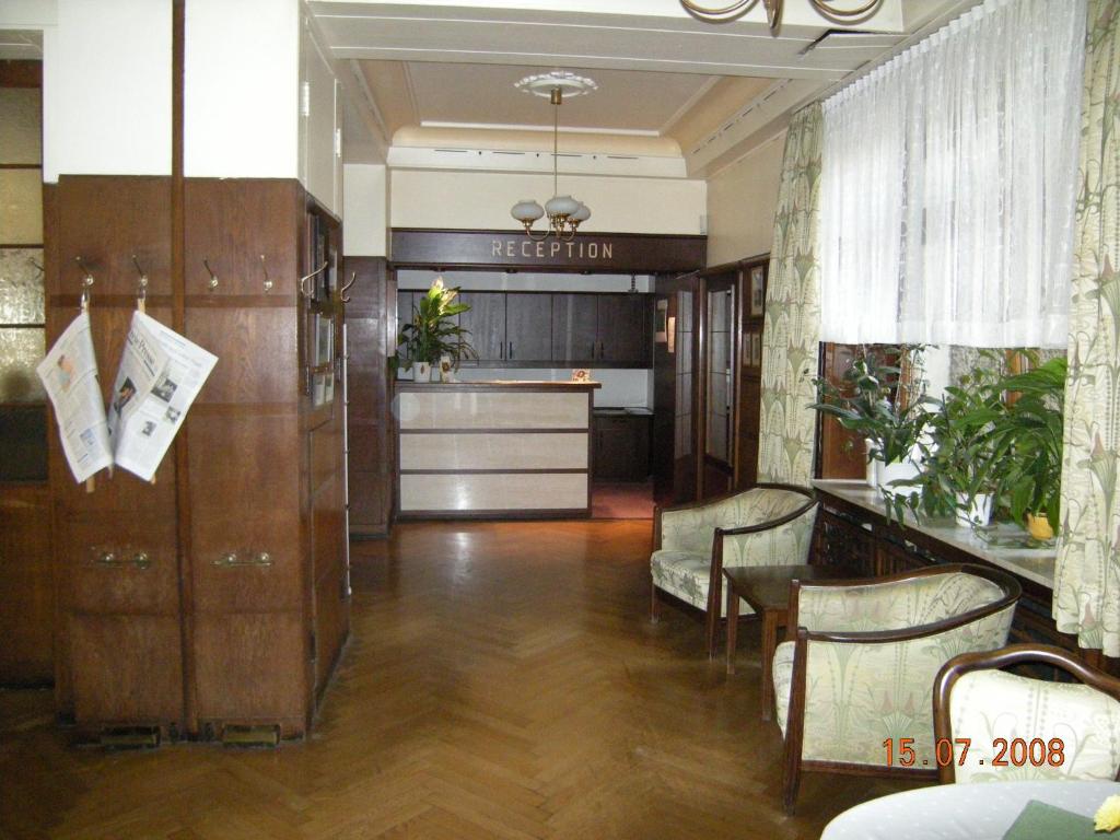 Hotel Merkur Garni Bahnhofstr. 58, 08056 Zwickau