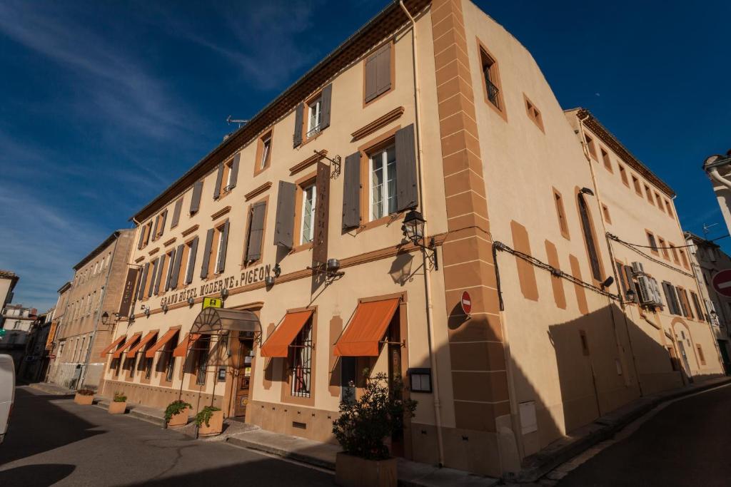 Hôtel Hotel Moderne Et Pigeon 1, Place Général Leclerc. 11300 Limoux