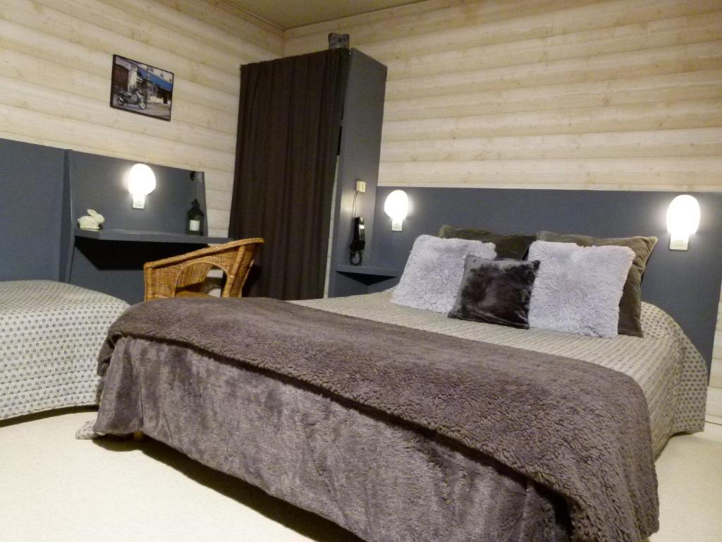 Hôtel Motel Papea Foucauges Béner, 72530 Yvré-lʼÉvêque