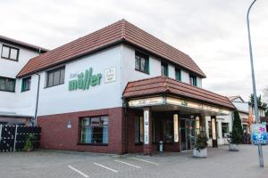Hôtel Hotel Müller Ziegeleistraße 1 39307  Genthin Saxe-Anhalt