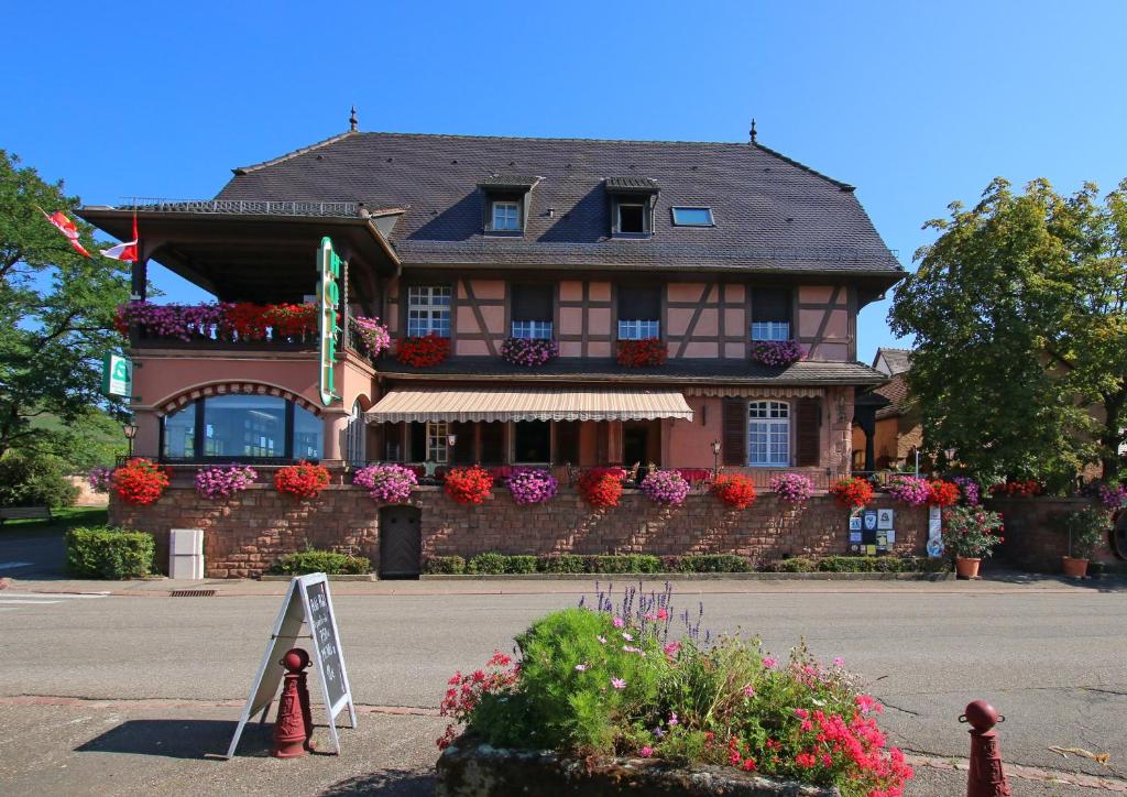 Hotel Munsch, Colmar Nord - Haut-Koenigsbourg 16 route du Vin, 68590 Saint-Hippolyte