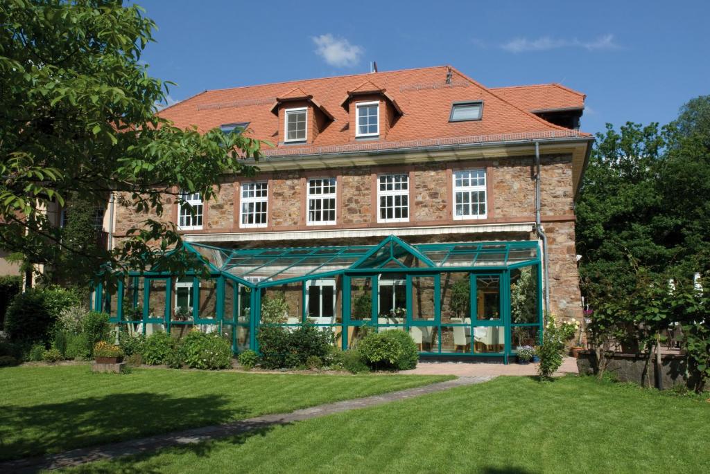 Hotel Neugebauer Am Rheinsteig Garni Haus Neugebauer, 65366 Geisenheim