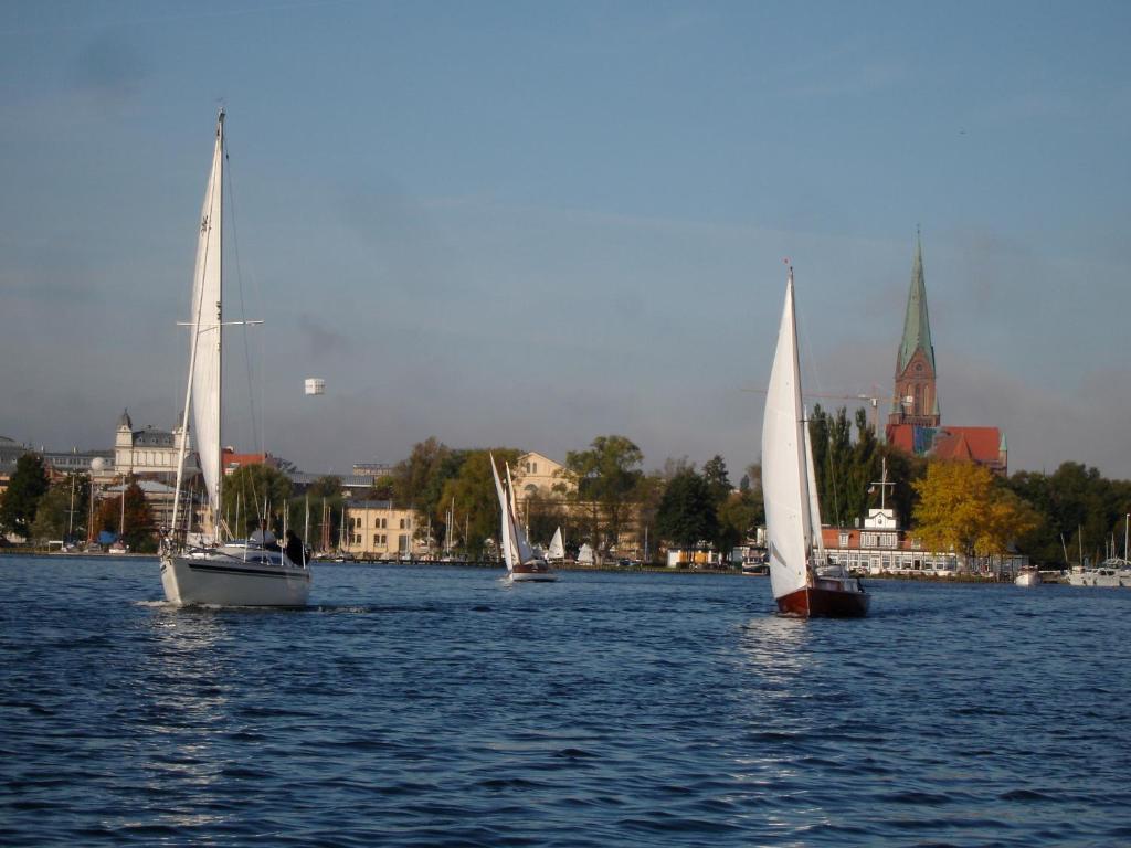 Hôtel Hotel Niederländischer Hof Alexandrinenstr. 12-13 19055 Schwerin