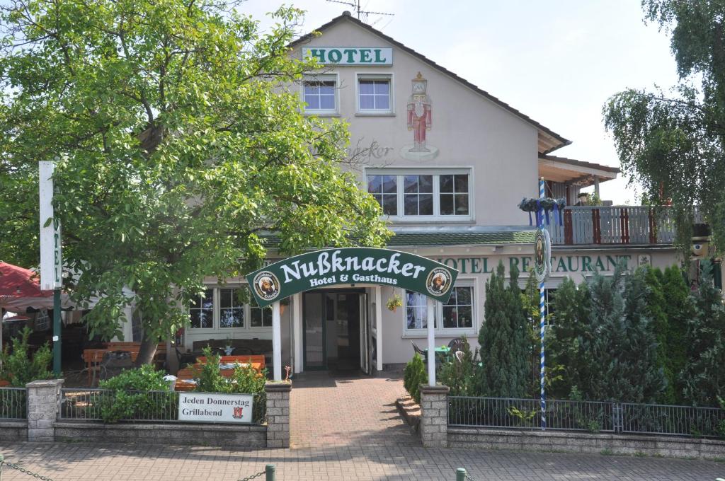 Hôtel Hotel Nußknacker Dr.-Weinzierl-Straße 2 36043 Fulde