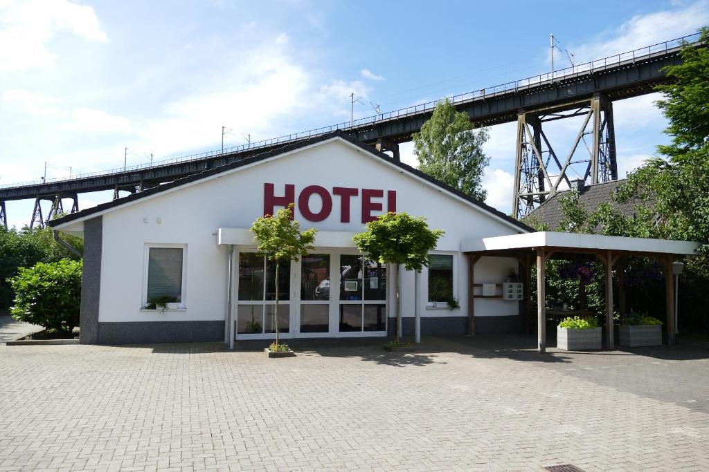 Hôtel Hotel O'felder Dorfstraße 10-10c 24783 Osterrönfeld