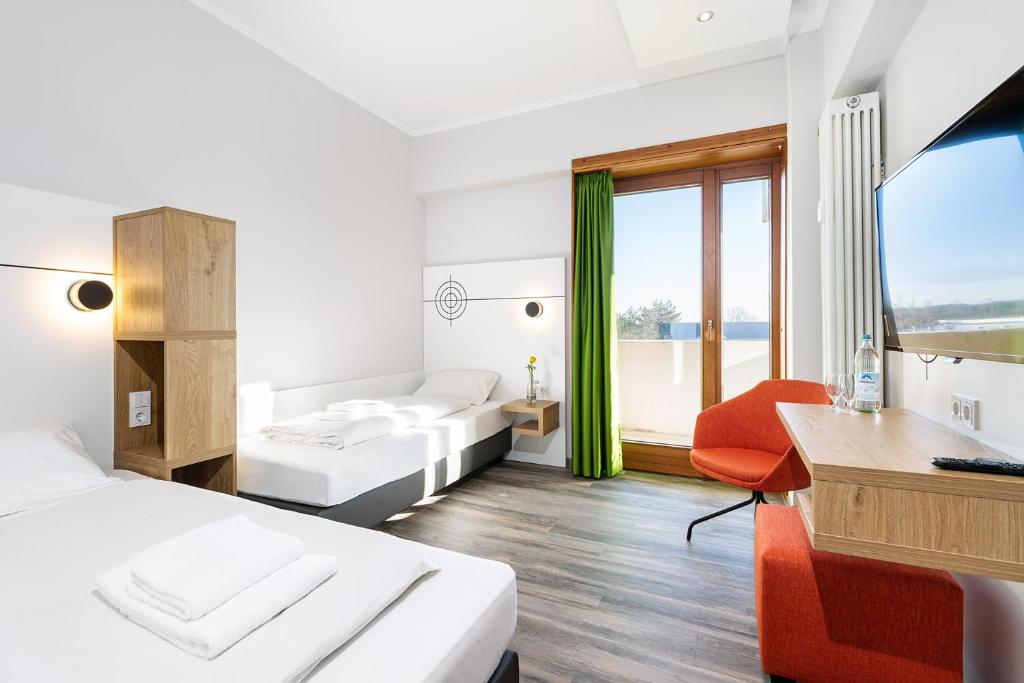 Hotel Olympia Schießanlage Ingolstädter Landstr. 110, 85748 Garching bei München