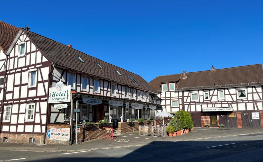 Hotel Orthwein -kostenfreie Parkplätze- Kasselerstrasse 48, 35091 Cölbe