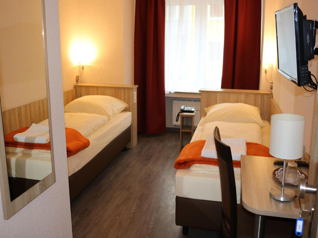 Hôtel Hotel Paris Ackerstrasse 8 40233 Düsseldorf