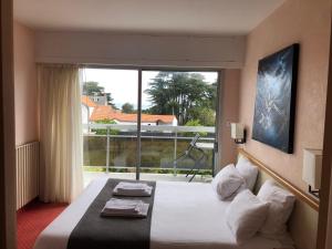Hotel Particulier LE ROCHER DES MARAIS \