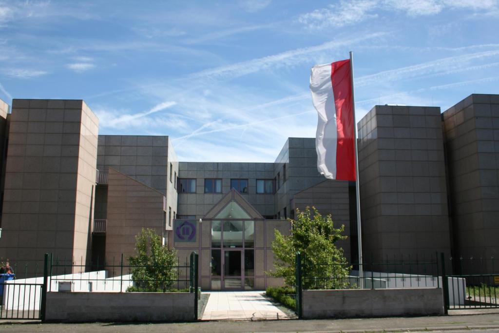 Hotel Pause Robert-Bosch-Straße 11, 65719 Hofheim am Taunus