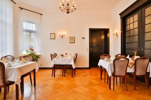 Hôtel Hotel & Pension Villa Camenz Lange Stege 13 18273 Güstrow Mecklembourg-Poméranie