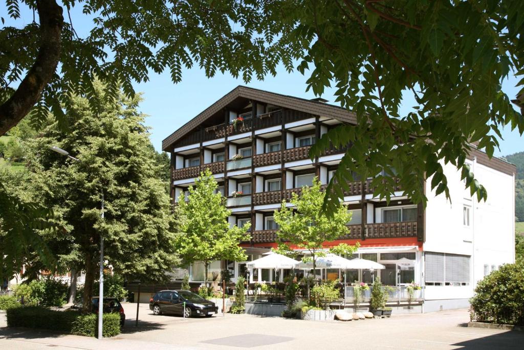 Hôtel Hotel Pflug Allerheiligenstrasse 1 77883 Ottenhöfen im Schwarzwald