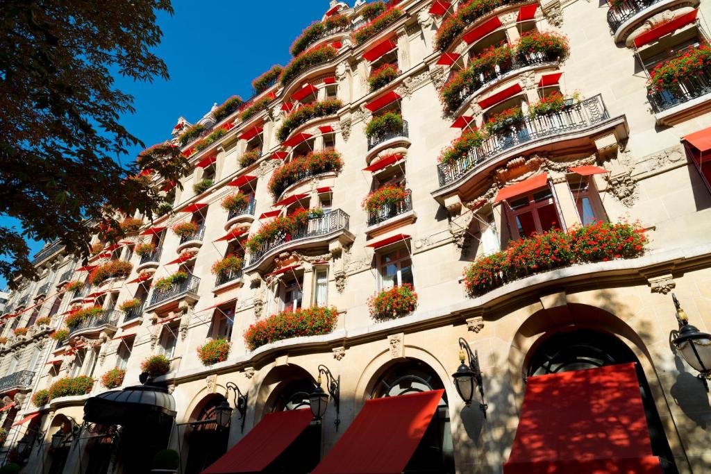 Hôtel Hôtel Plaza Athénée - Dorchester Collection 25 Avenue Montaigne 75008 Paris