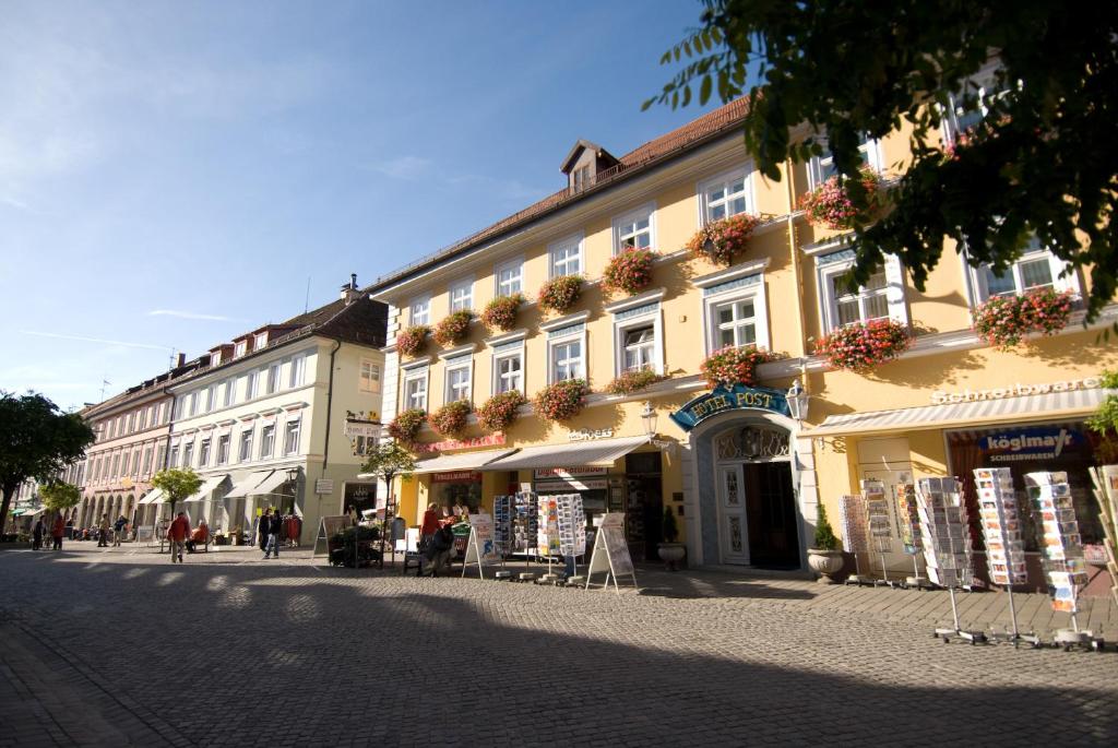 Hôtel Hotel Post Murnau Obermarkt 1 82418 Murnau am Staffelsee