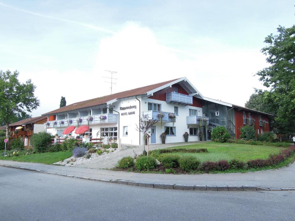 Hotel Rappensberg garni Brunnaderstraße 9, 84364 Bad Birnbach