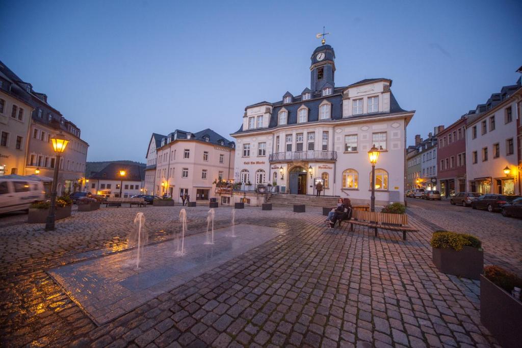 Hotel Ratskeller Schwarzenberg Markt 1, 08340 Schwarzenberg