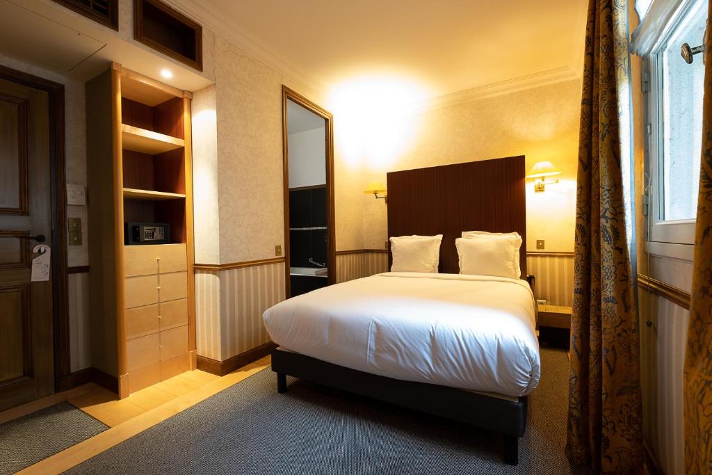 Hôtel Relais Monceau 85 Rue du Rocher, 75008 Paris