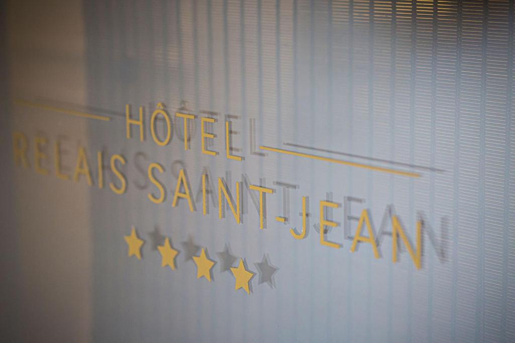 Hôtel Hotel Relais Saint Jean Troyes 51 rue Paillot de Montabert (entrée piéton) - 49 rue du Général de Gaulle (entrée parking) 10000 Troyes