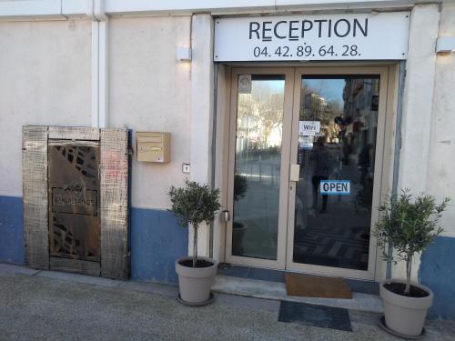Hotel renaissance martigues