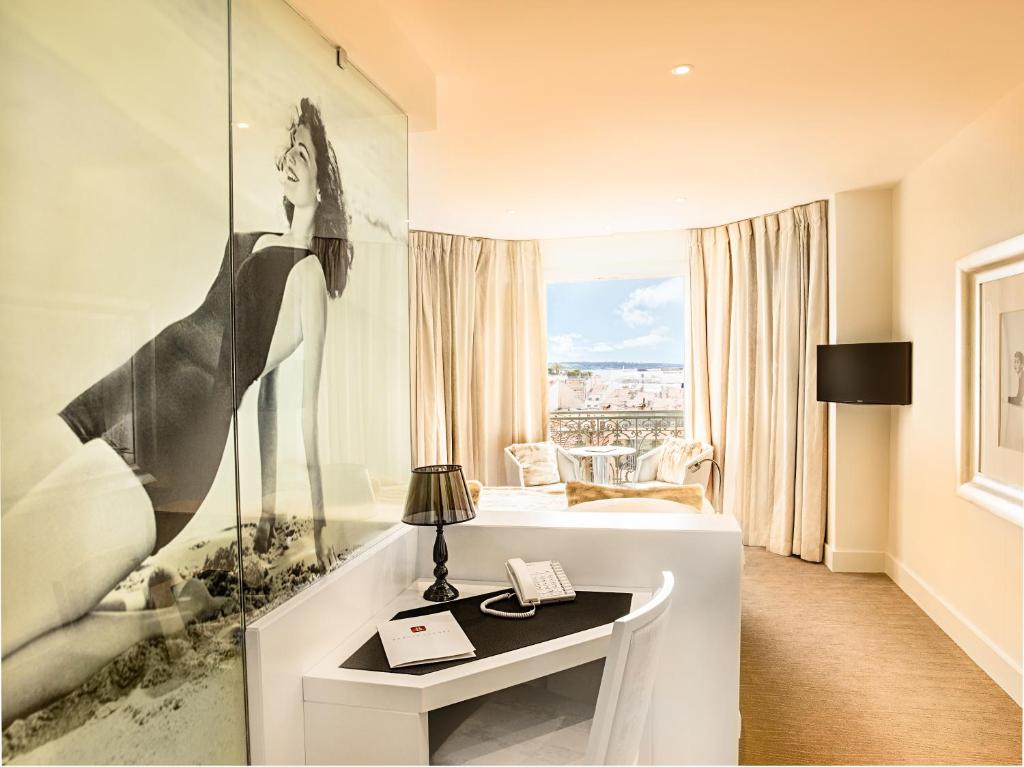 Hôtel Hotel Renoir 7, Rue Edith Cavell 06400 Cannes