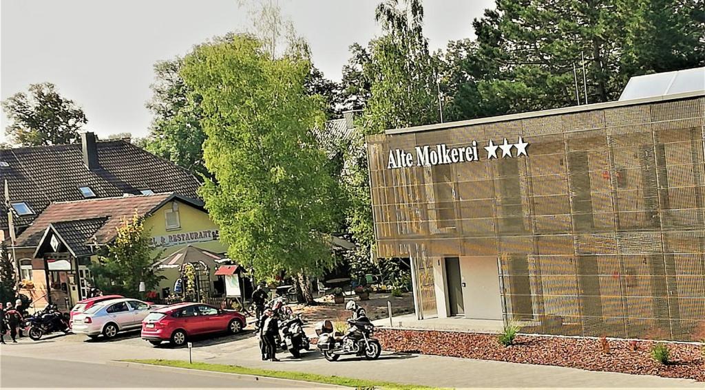 Hôtel Hotel & Restaurant Alte Molkerei Kölleda Battgendorfer Straße 1 99625 Kölleda