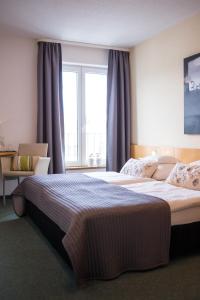 Hôtel Hotel Restaurant Am Kellhof Dietlishoferstr. 13 78247 Hilzingen Bade-Wurtemberg