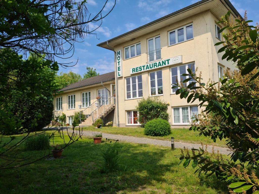 Hôtel Hotel Restaurant Am Worns Berg Am Wornsberg 1 19386 Broock