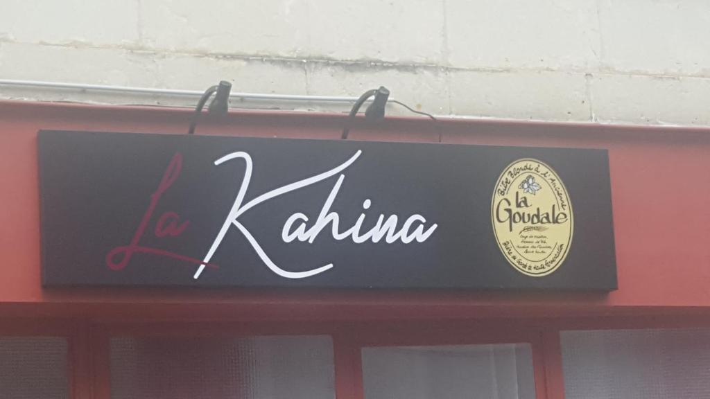 HOTEL RESTAURANT Bar LA KAHINA 1, RUE DE TOURS, 37140 Chouzé-sur-Loire