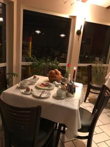 Hôtel Hotel-Restaurant-Eiscafè Stadtmitte Bahnhofstraße 35 14822 Brück Brandebourg