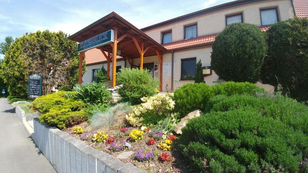 Hotel-Restaurant Elsterblick Grenzstr. 18, 06729 Elsteraue