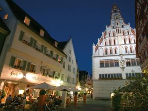 Hôtel Hotel Restaurant Grüner Baum und Altes Tor Hauptstraße 34 88339 Bad Waldsee Bade-Wurtemberg