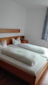 Hôtel Hotel Restaurant Hirsch Hauptstrasse 40 89601 Schmiechen Bade-Wurtemberg