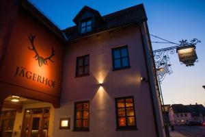 Hôtel Hotel Restaurant Jägerhof Auracher Bergstraße 2 91085 Weisendorf Bavière