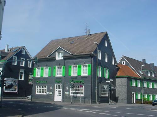 Hôtel Hotel Restaurant Kromberg Kreuzbergstr. 24 42899 Remscheid