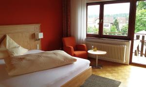 Hôtel Hotel & Restaurant Krone Kronenstrasse 12 76337 Waldbronn Bade-Wurtemberg